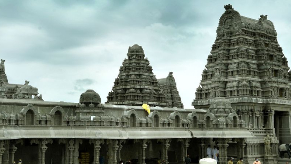 yadadri sri lakshmi narasimha swamy temple will be closed on october 28th due lunar eclipse