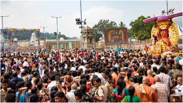 Sri Malayappa Swamy shined brightly on Suryaprabha Vahanam on Saturday morning in Tirumala. Sri Malayappa Swamy shined brightly on Suryaprabha Vahanam on Saturday morning in Tirumala.