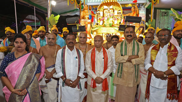 TTD officials are making heavy security arrangements in Tirumala on the occasion of Garudaseva