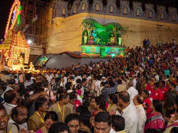 Sri Malayappa donned Gajendra Moksha Alankaram to bless His devotees along the four mada streets