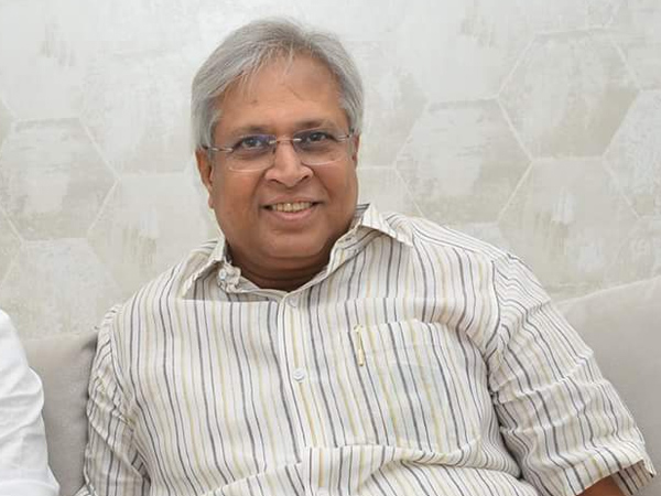 Undavalli Made interesting comments on Chandra Babu Skill scam and TDP