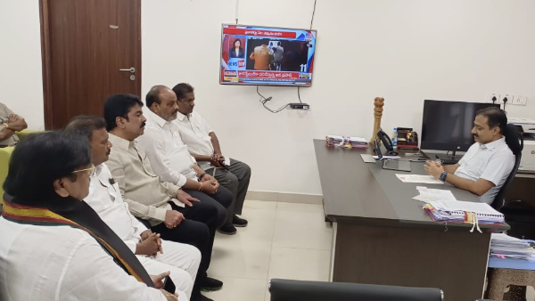 tdp made another complaint on fake votes at election commission