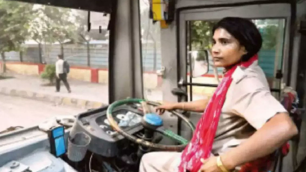 yogi adityanath flagged off 51 busses to be operated exclusively by women 