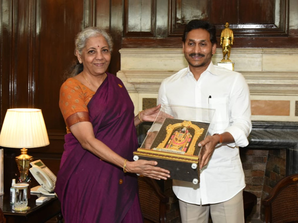 YS Jagan Nirmala Sitharaman