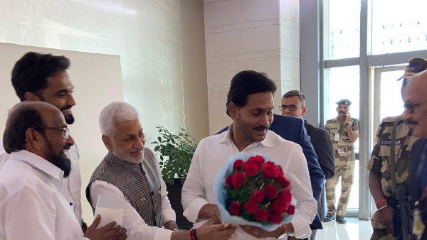 CM YS Jagan arrived Delhi 