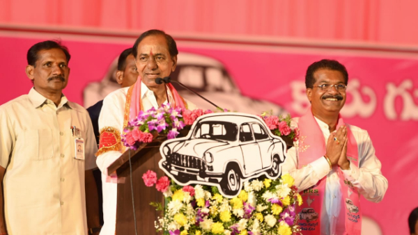 KCR hits out at congress and BJP in Gadwal and Narayanpet public meetings