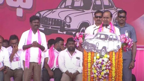 KCR hits out at congress leaders in karimnagar and nalgonda brs public meetings