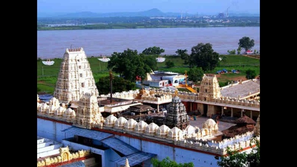 vaikunta ekadasi uttara dwara darshanam in bhadrachalam temple; ticket bookings open vaikunta ekadasi uttara dwara darshanam in bhadrachalam temple; ticket bookings open