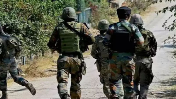 4 army officials including 2 captains killed in encounter with terrorists in jammu and kashmir 4 army officials including 2 captains killed in encounter with terrorists in jammu and kashmir