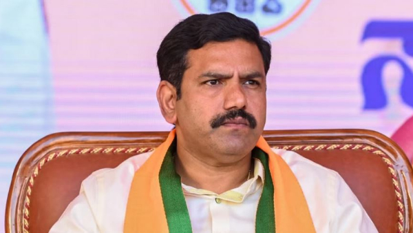 Former Minister Mining King and MLA Gali Janardhan Reddy have been invited by BJP leaders to join the party Former Minister Mining King and MLA Gali Janardhan Reddy have been invited by BJP leaders to join the party