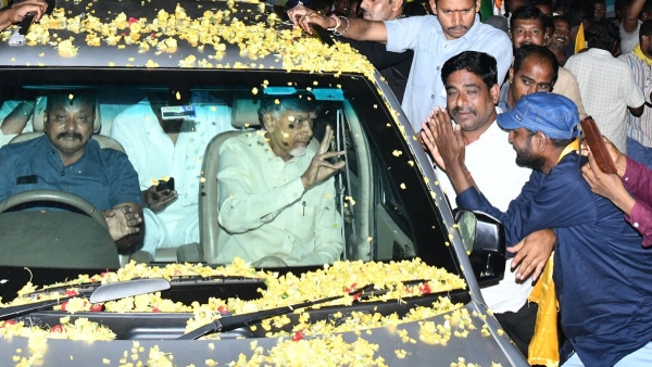 Hyderabad Police Registered Election code voilation Case against TDP Chief Chandra Babu 