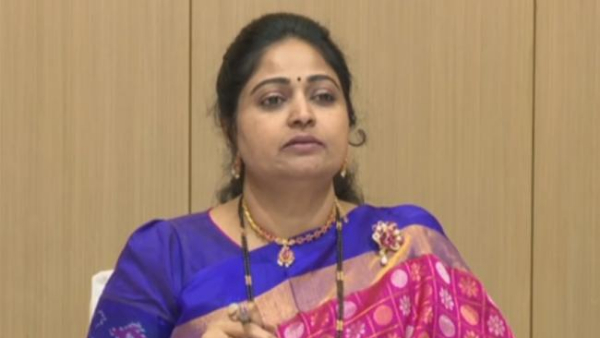 tollywood actor divya vani terms chandrababu as her political guru, reveals role in ts polls