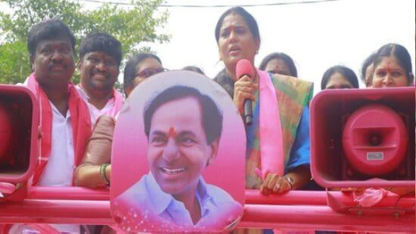 Harish Raos wife srinitha said Harish Rao loves Siddipet more than her Harish Raos wife srinitha said Harish Rao loves Siddipet more than her