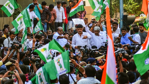 HD Kumaraswamy playing the reverse game at the resort with the DK brothers operation Hastam plan