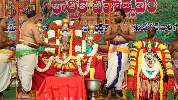 TTD is Conducting Karthika Deepotsavam on November 26, Garuda Seva on 27th Nov