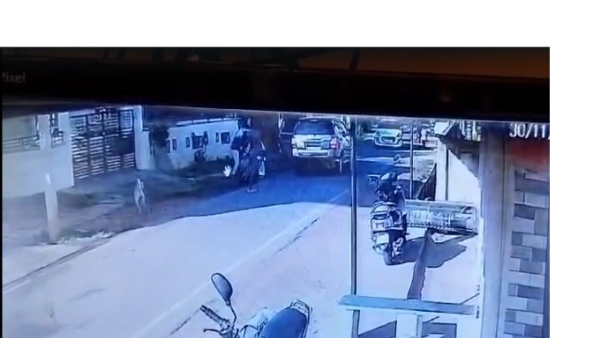 The accused kidnapped the unmarried lady teacher in an Innova car in front of the school in Hassan