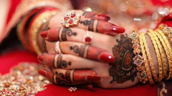 Her father committed suicide after the bride ran away with her boyfriend near Mysuru