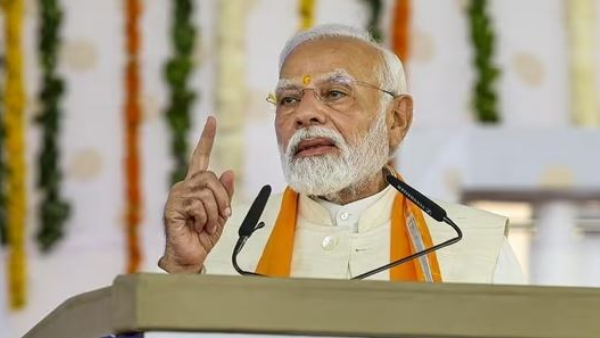 BJPs big plan with PM Modi meetings in telangana election campaign!!