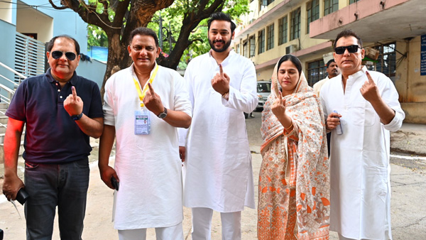 telangana election polling: fear of defeat to politicians and candidates who are voting telangana election polling: fear of defeat to politicians and candidates who are voting