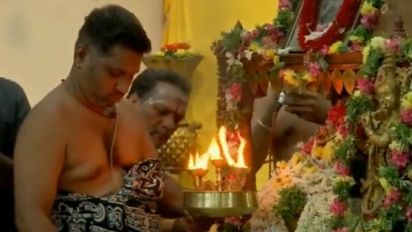 ICC World Cup 2023, IND vs NZ 1st semifinals: Fans offer prayers Indias victory ICC World Cup 2023, IND vs NZ 1st semifinals: Fans offer prayers Indias victory