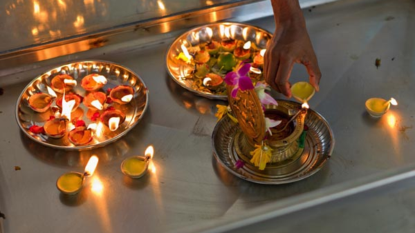 Why should a brother take meals at sisters home on Karthika shuddha vidiya,here is the story