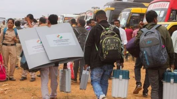 Heavy security has been arranged for the polling of the first phase of elections in Chhattisgarh