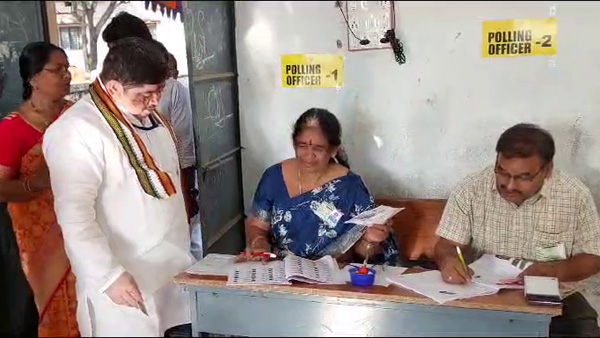 In many places, political leaders exercised their right to vote