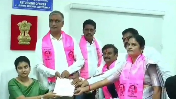 Kotha prabhakar reddy in ambulance