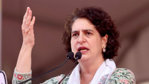 Priyanka Gandhi poll Campaign Schedule in Telangana: 3 days visit from 24th, 10 public meetings Priyanka Gandhi poll Campaign Schedule in Telangana: 3 days visit from 24th, 10 public meetings