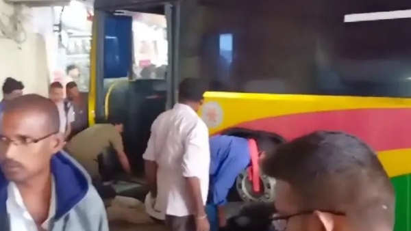 no proper training to driver, rtc inquiry committee finds reason behind vijayawada bus accident no proper training to driver, rtc inquiry committee finds reason behind vijayawada bus accident