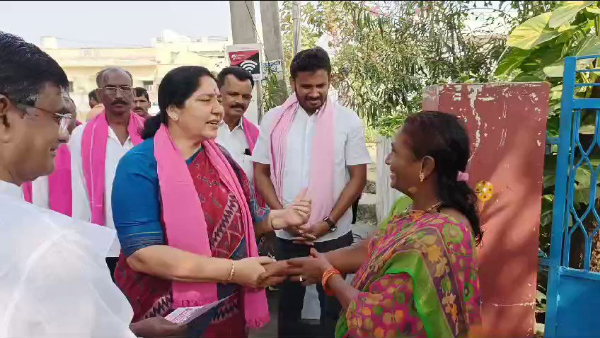 case filed on minister satyavathi rathod for election code violation