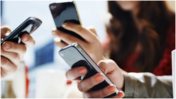 AI effect .. samrt phones will disapper soon