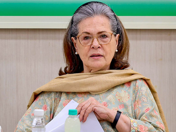 sonia gandhi to shift jaipur soon due to poor air quality in delhi