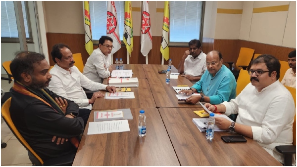 Tdp-Janasena joint manifesto committee meeting first time to decide common agenda