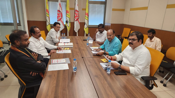 Tdp-Janasena released joint mini manifesto with 11 guarantees for next year polls 