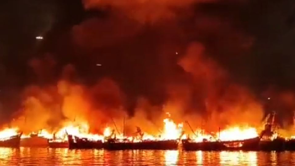 Massive fire accident at Visakhapatnam fishing Harbour, police launch investigation