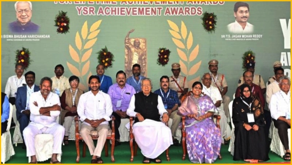 Governor Abdul Nazeer and CM Jagan presents YSR Lifetime Achievement awards
