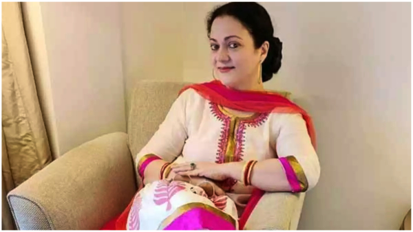 Bollywood actress Mandakini fell in love with mafia don Dawood Ibrahim and left the film industry.