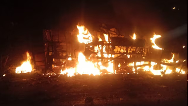 Fire Accident: Fire broke out in a private bus in Madhya Pradesh... 13 people died