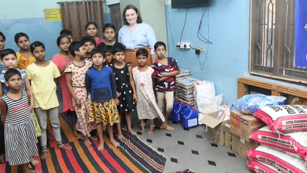 Pawan Kalyan christmas wishes to telugu people: Ana konidela in orphanage with children 