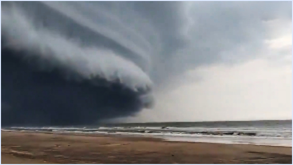 cylone michaung landfall begins at bapatla, cross the coast in next 3 hours cylone michaung landfall begins at bapatla, cross the coast in next 3 hours
