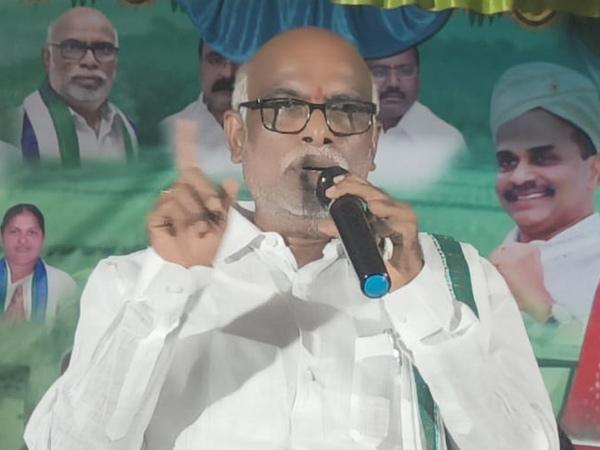 YSRCP leader Dokka Manikya Vara Prasad made key remarks YSRCP leader Dokka Manikya Vara Prasad made key remarks