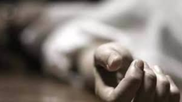 Suspicious of his wife, the husband hacked his sleeping wife to death with an axe near Bellary, 