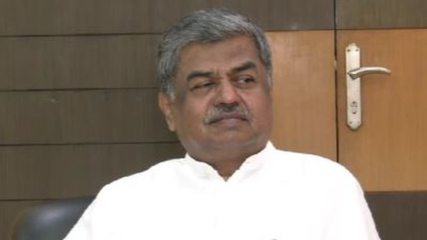 Senior Congress leader BK Hariprasad is furious with Karnataka CM Siddaramaiah Senior Congress leader BK Hariprasad is furious with Karnataka CM Siddaramaiah