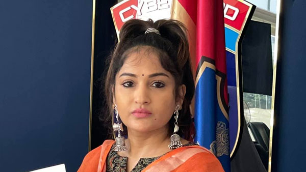 Congress party is Ravana Rajya..Comments on the actress..