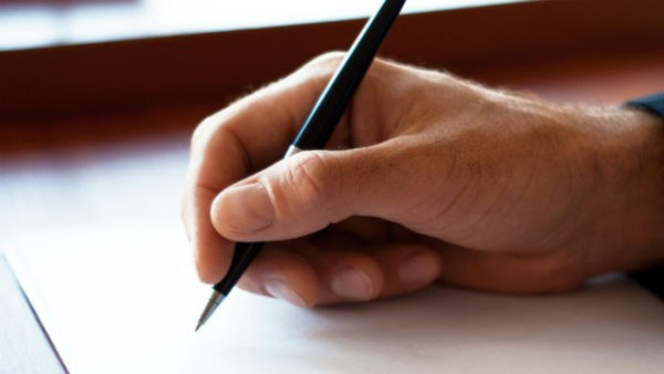  The chairmen of many corporations are resigning from their posts