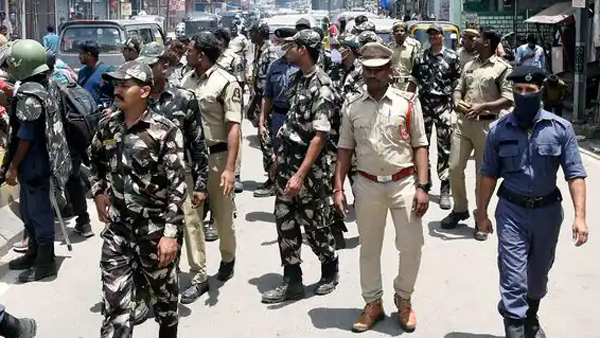 Orders passed for removal of security for former ministers and mlas in telangana Orders passed for removal of security for former ministers and mlas in telangana