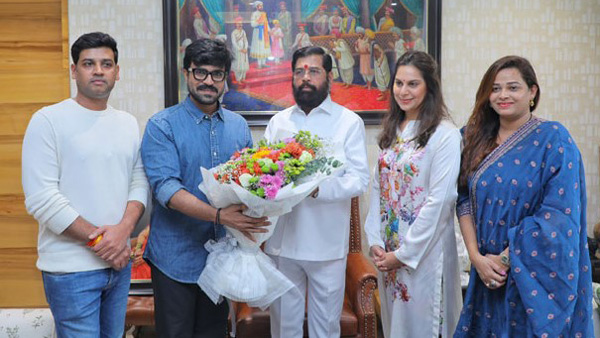 Actor Ram Charan - Upasana couple meets Maharashtra CM Eknath Shinde in mumbai Actor Ram Charan - Upasana couple meets Maharashtra CM Eknath Shinde in mumbai
