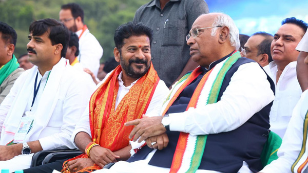 Telangana Congress MLAs meet today to elect new CLP leader, Hi command to finalise New CM