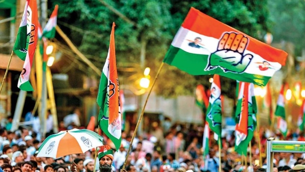 telangana election results: Congress josh in Warangal district..fierce battle in warangal east!!